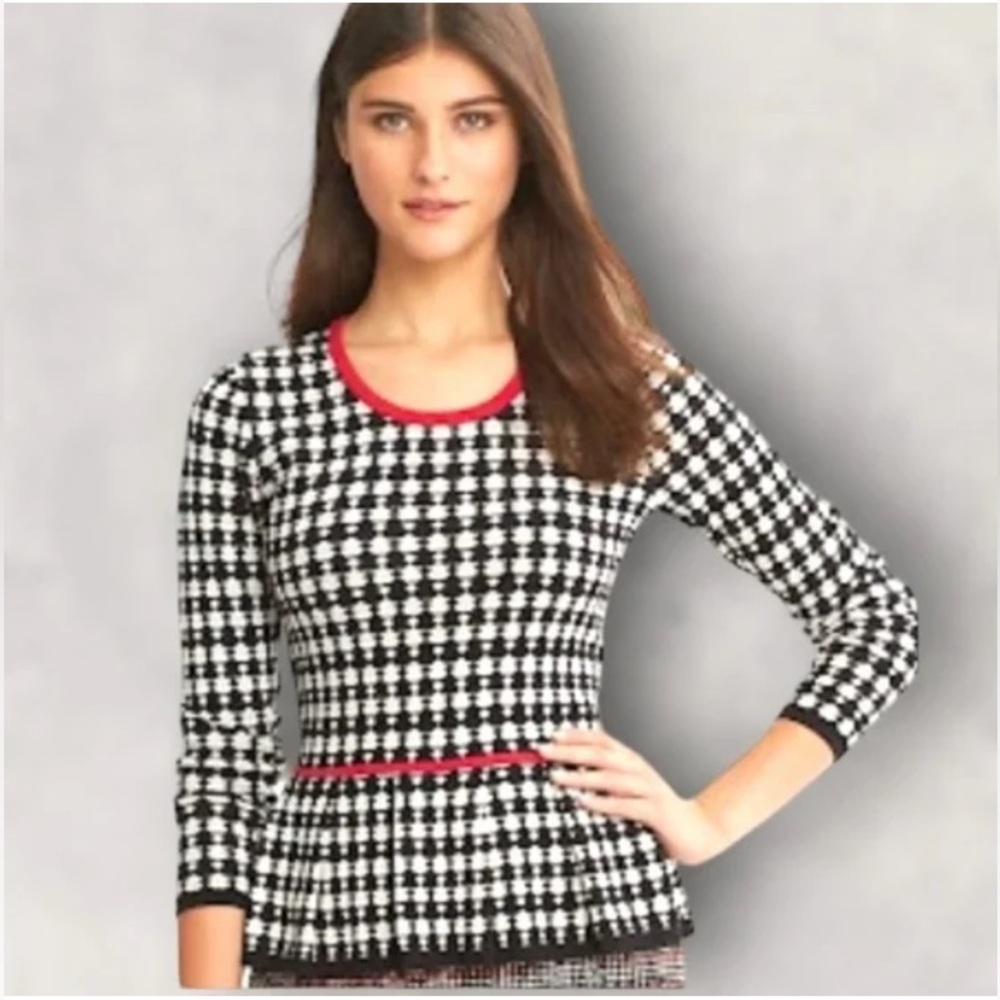 Banana Republic Women's Houndstooth Peplum Cotton Sweater Red Trim
Size S - Picture 2 of 11